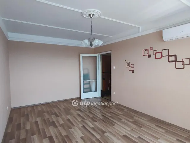 Eladó lakás Tiszaújváros 36 nm