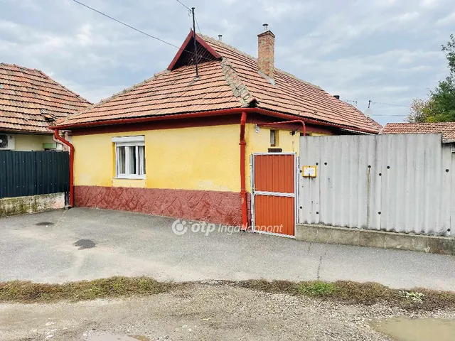 Eladó ház Mezőkövesd 64 nm
