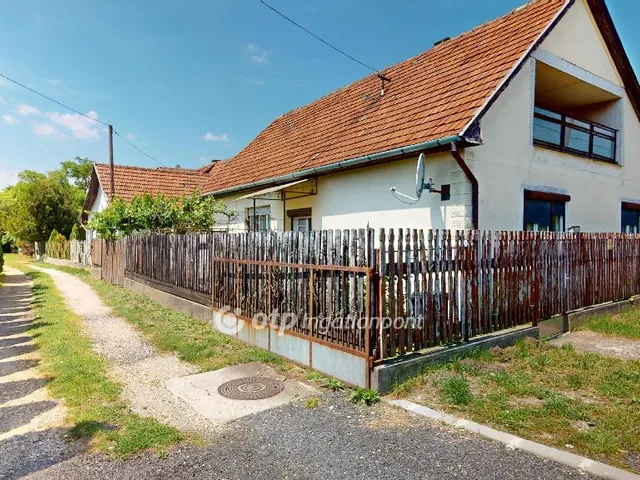Eladó ház Mezőcsát 80 nm