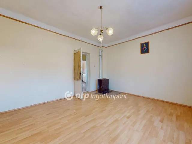 Eladó ház Hejőbába, Csendes 90 nm
