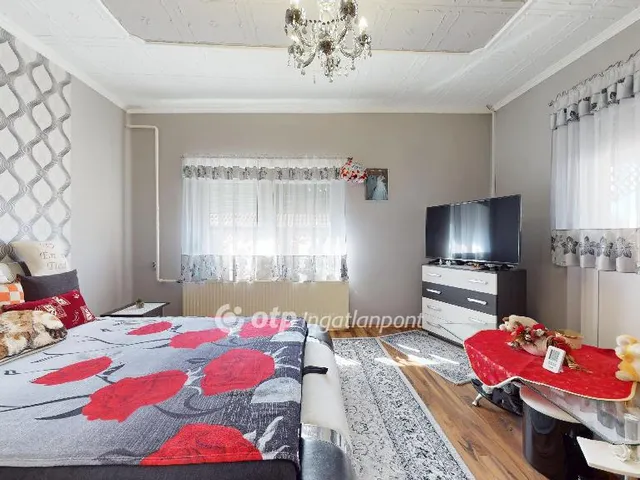 Eladó ház Mezőcsát, Autóbusz Állomás 90 nm