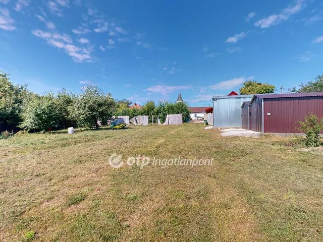 Eladó telek Csobád 1150 nm