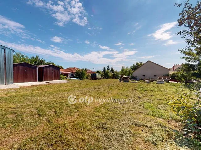 Eladó telek Csobád 1150 nm