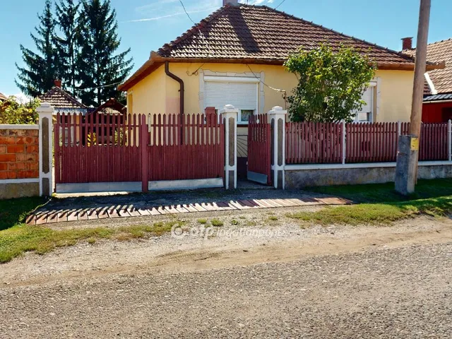 Eladó ház Szendrő 82 nm