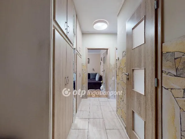 Eladó lakás Miskolc, Komlóstető 56 nm