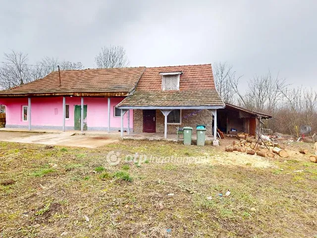 Eladó ház Pere 86 nm