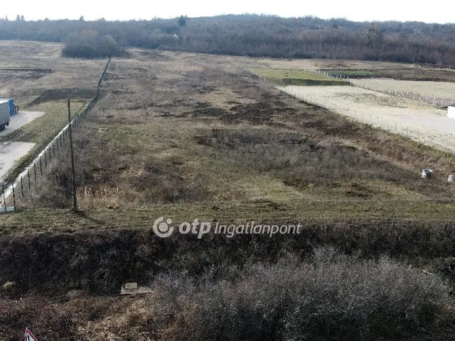 Eladó telek Mályi 6793 nm