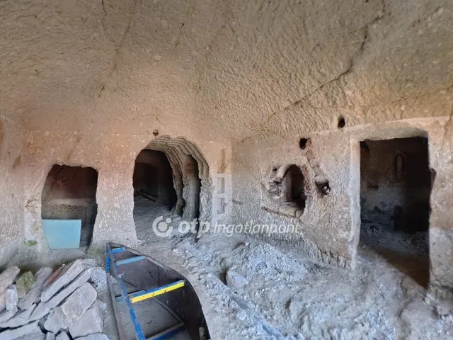 Eladó ház Szomolya 84 nm