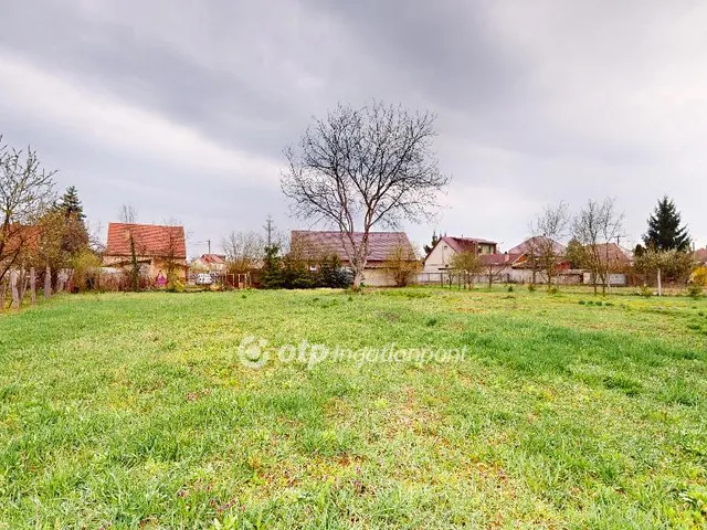 Eladó telek Felsőzsolca 2169 nm