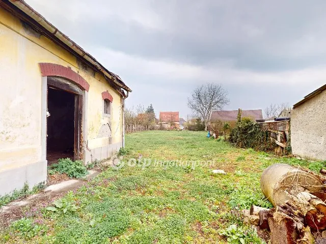 Eladó telek Felsőzsolca 2169 nm