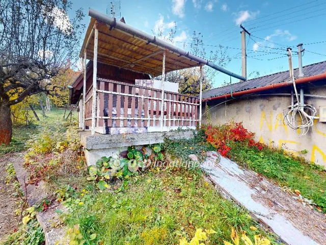 Eladó telek Miskolc, Pereces 1181 nm