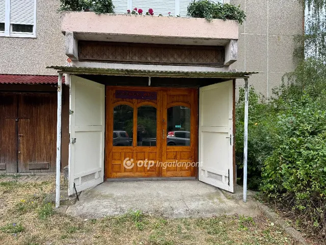 Eladó garázs Miskolc 22 nm