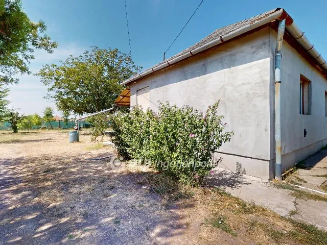 Eladó ház Mezőzombor 72 nm
