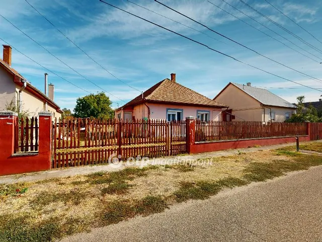 Eladó ház Mezőcsát 95 nm