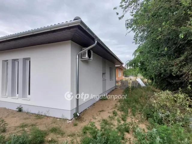 Eladó ház Kecskemét, Katonatelep 80 nm