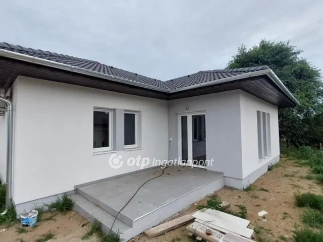 Eladó ház Kecskemét, Katonatelep 80 nm