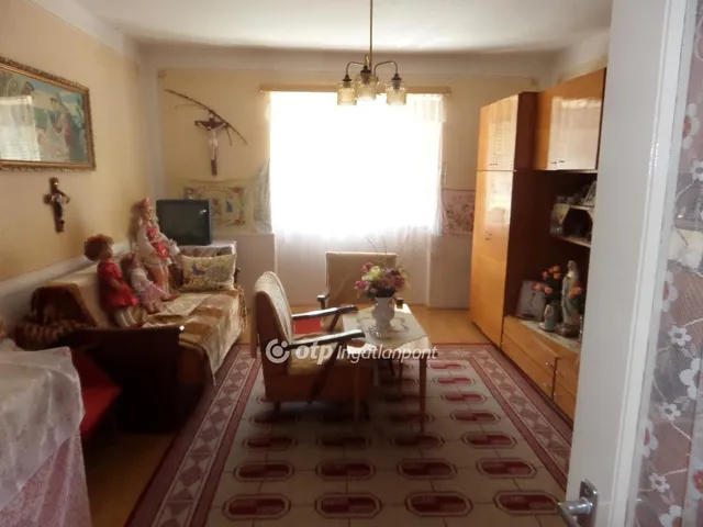 Eladó ház Tiszaalpár 104 nm