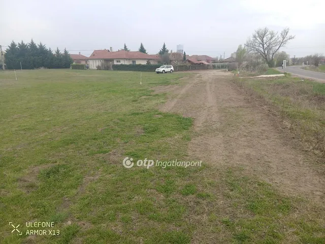 Eladó telek Kiskunfélegyháza 1420 nm