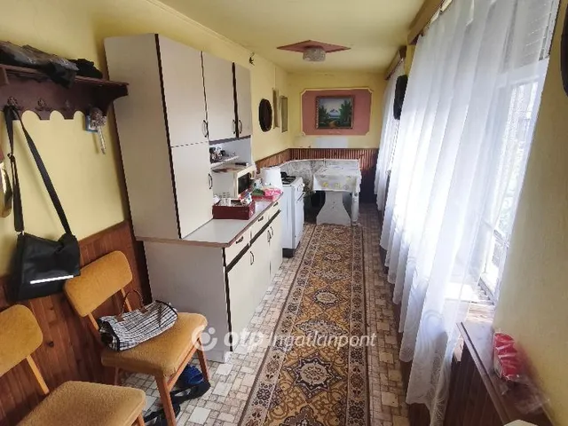 Eladó ház Tiszaalpár 75 nm
