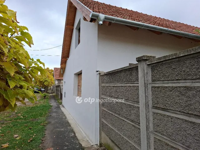 Eladó ház Békéscsaba 180 nm