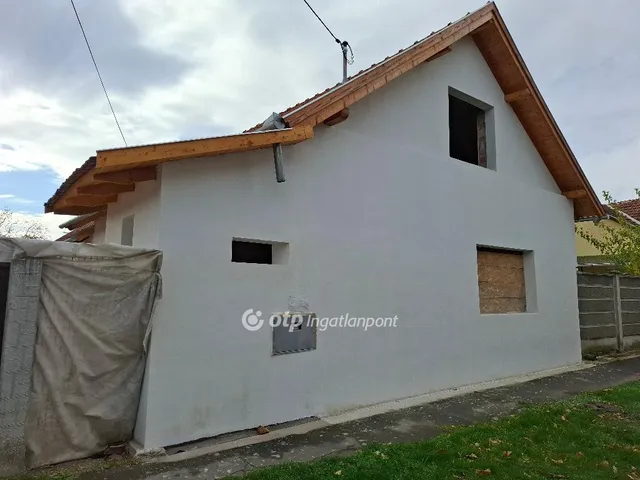 Eladó ház Békéscsaba 180 nm