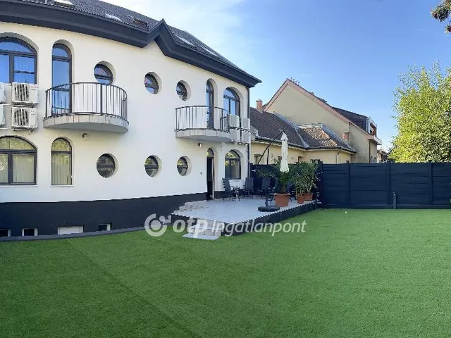 Eladó ház Budapest XIV. kerület, Zugló 330 nm