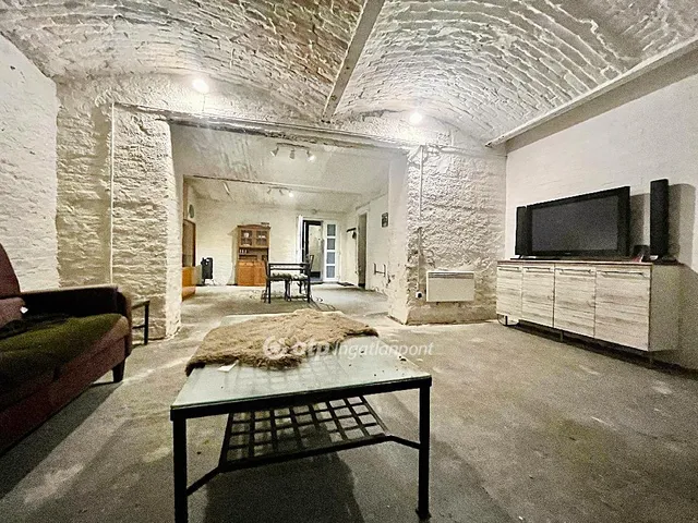 Eladó lakás Budapest VIII. kerület, II. János Pál pápa tér 221 nm