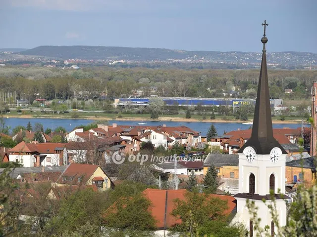 Eladó telek Budakalász 426 nm
