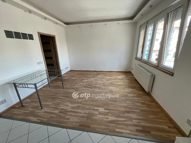 Eladó lakás Budapest XIV. kerület, Herminamező 45 nm
