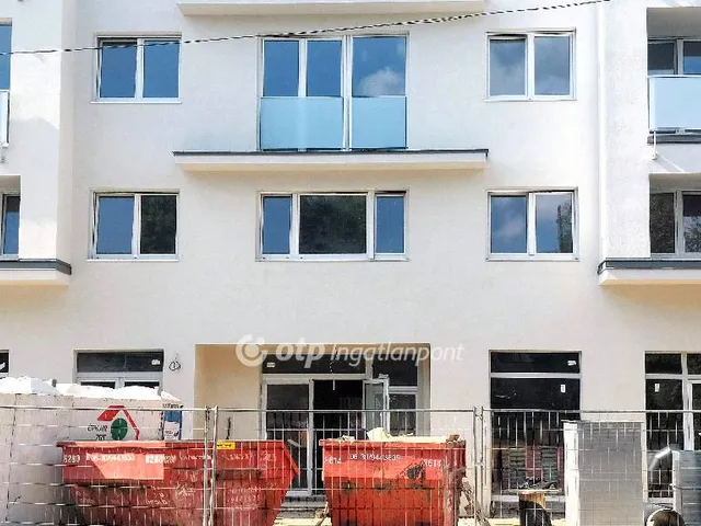 Kiadó kereskedelmi és ipari ingatlan Budapest XIV. kerület, Kiszugló 282 nm