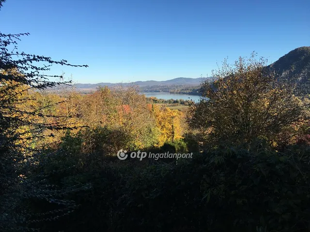 Eladó telek Dömös 845 nm