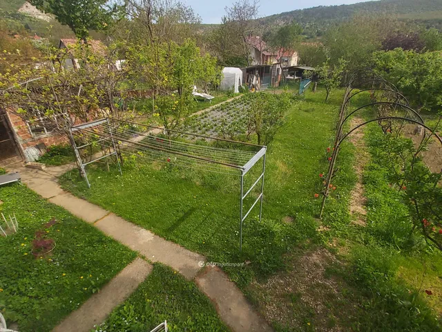 Eladó telek Pilisszántó 1184 nm