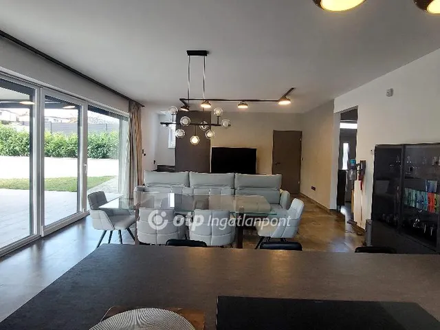 Kiadó ház Törökbálint, Tükörhegy 117 nm