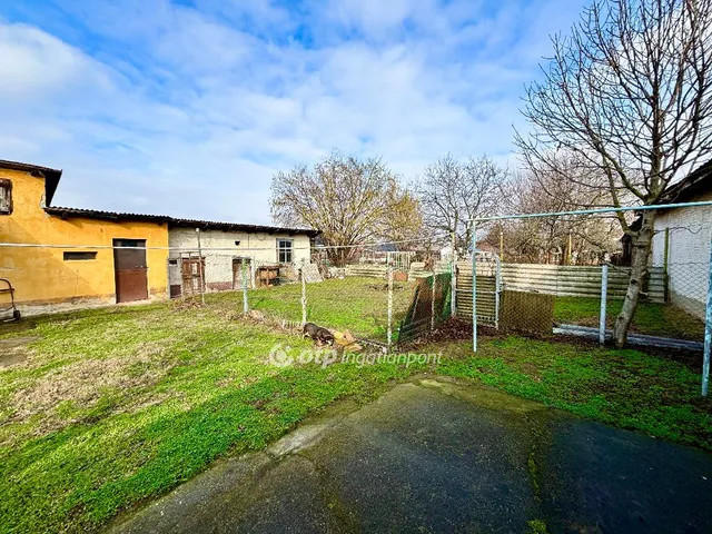 Eladó telek Vecsés 1071 nm