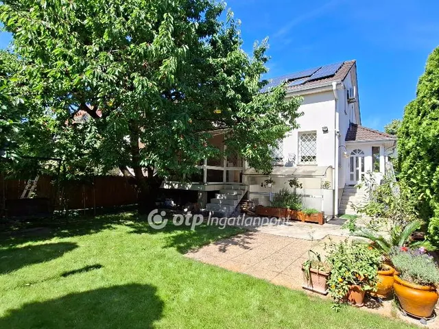 Eladó ház Budapest XVII. kerület, Madárdomb 220 nm