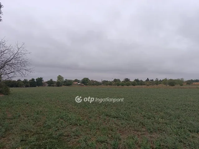 Eladó telek Iváncsa, Hunyadi utca 966 nm