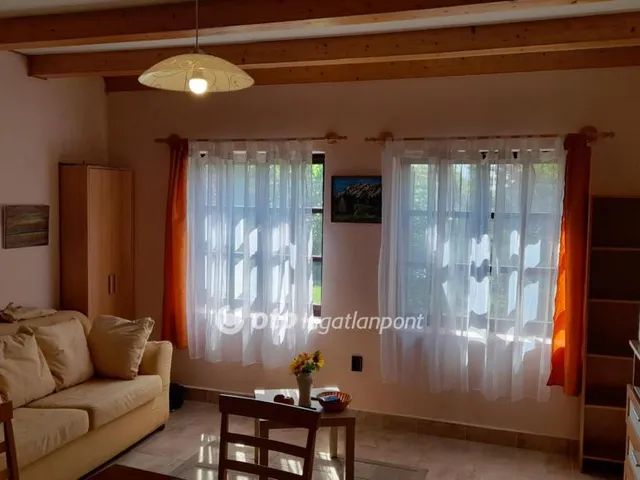 Eladó ház Balatonfőkajár 96 nm
