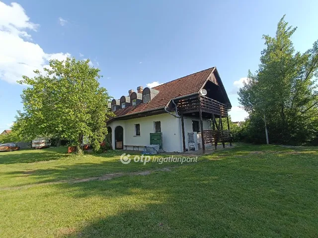 Kiadó lakás Velence 91 nm
