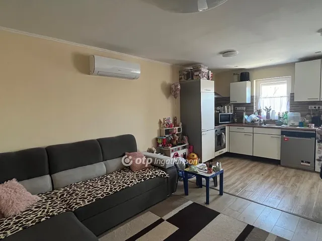 Eladó ház Szabadegyháza 128 nm