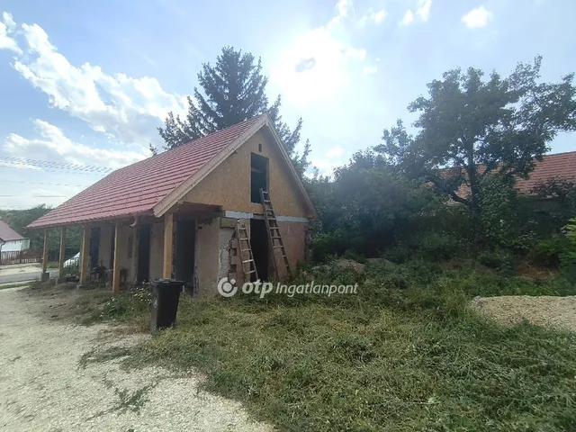 Eladó ház Nadap, Haladás út 48 nm
