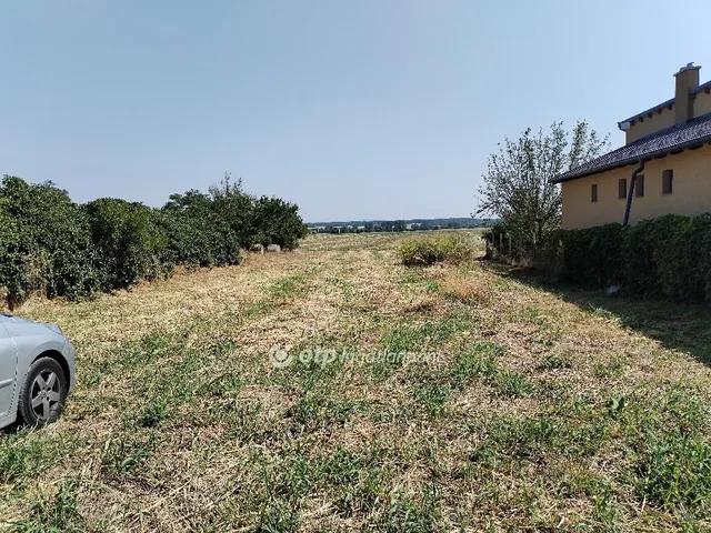 Eladó telek Úrhida, Csendes 2482 nm
