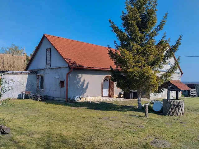 Eladó ház Hantos 87 nm