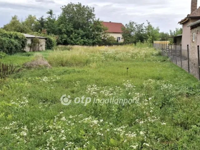 Eladó telek Pusztaszabolcs 1081 nm