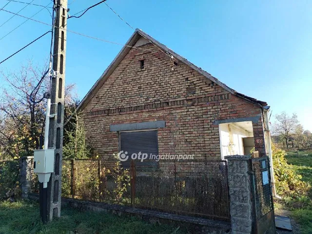 Eladó ház Csősz 84 nm