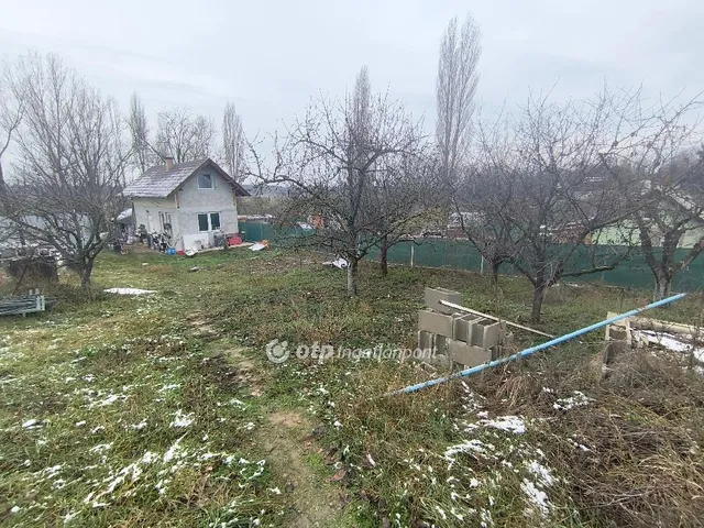 Eladó üdülő és hétvégi ház Baracska 41 nm