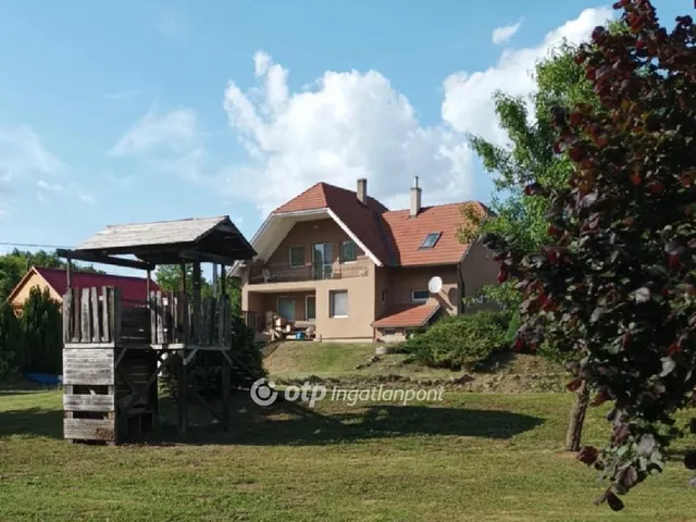 Eladó ház Fehérvárcsurgó 147 nm