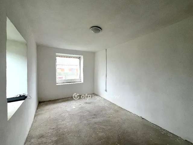 Eladó ház Alap 69 nm