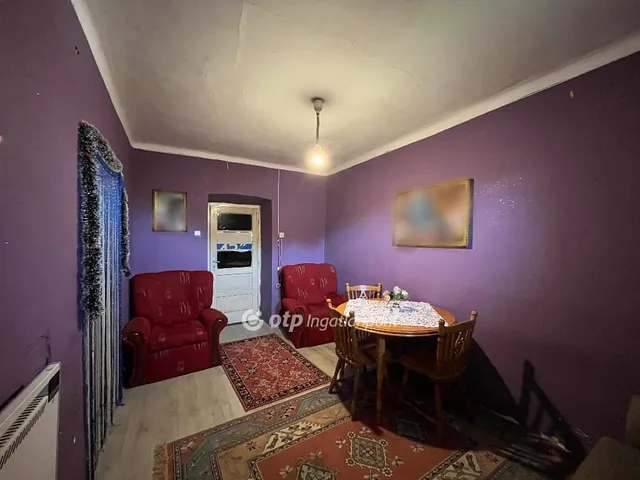 Eladó ház Alap 46 nm