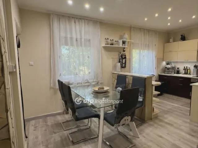 Eladó ház Szabadegyháza 180 nm