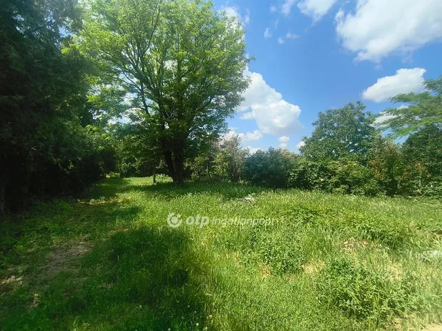 Eladó telek Pusztaszabolcs 500 nm